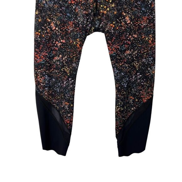 Lululemon Wunder Under Crop II (Special Edition) *Scallop 24" size 8 - Picture 9 of 16